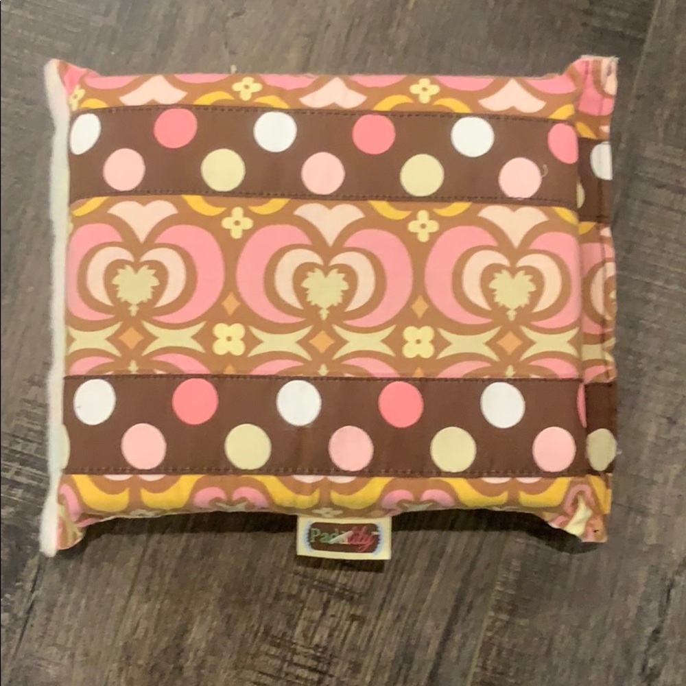 Padalily arm comfort cushion for infant seat